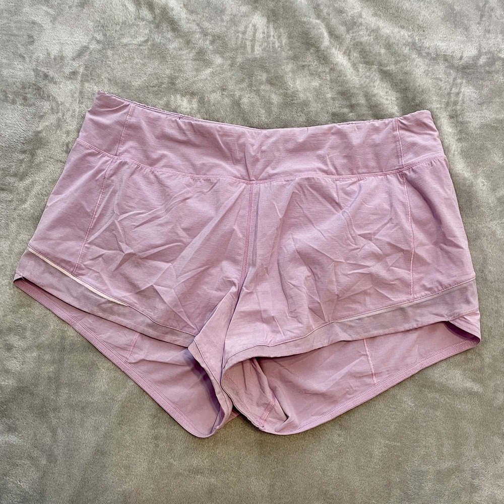 Lululemon 3.5” shorts
